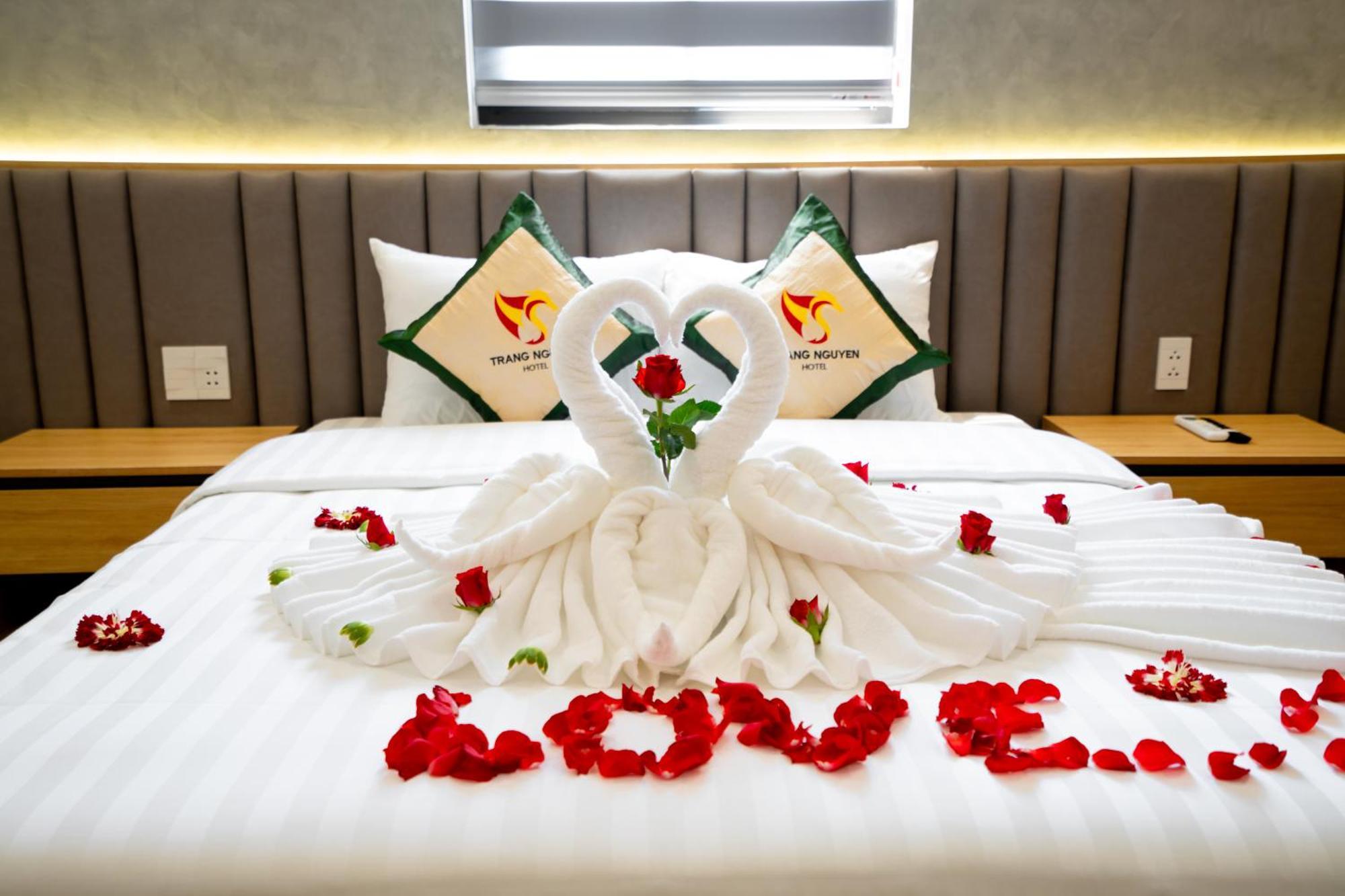 Trang Nguyen Hue Hotel エクステリア 写真