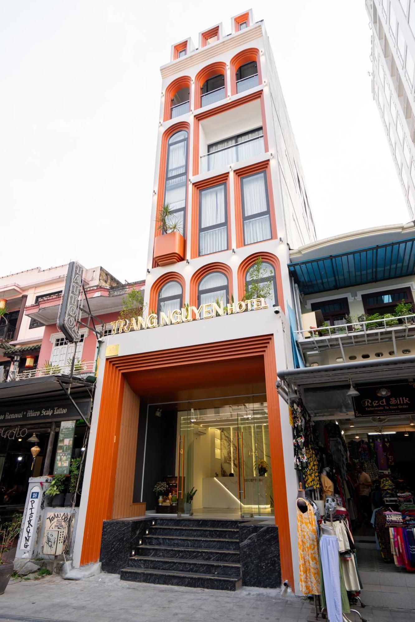 Trang Nguyen Hue Hotel エクステリア 写真