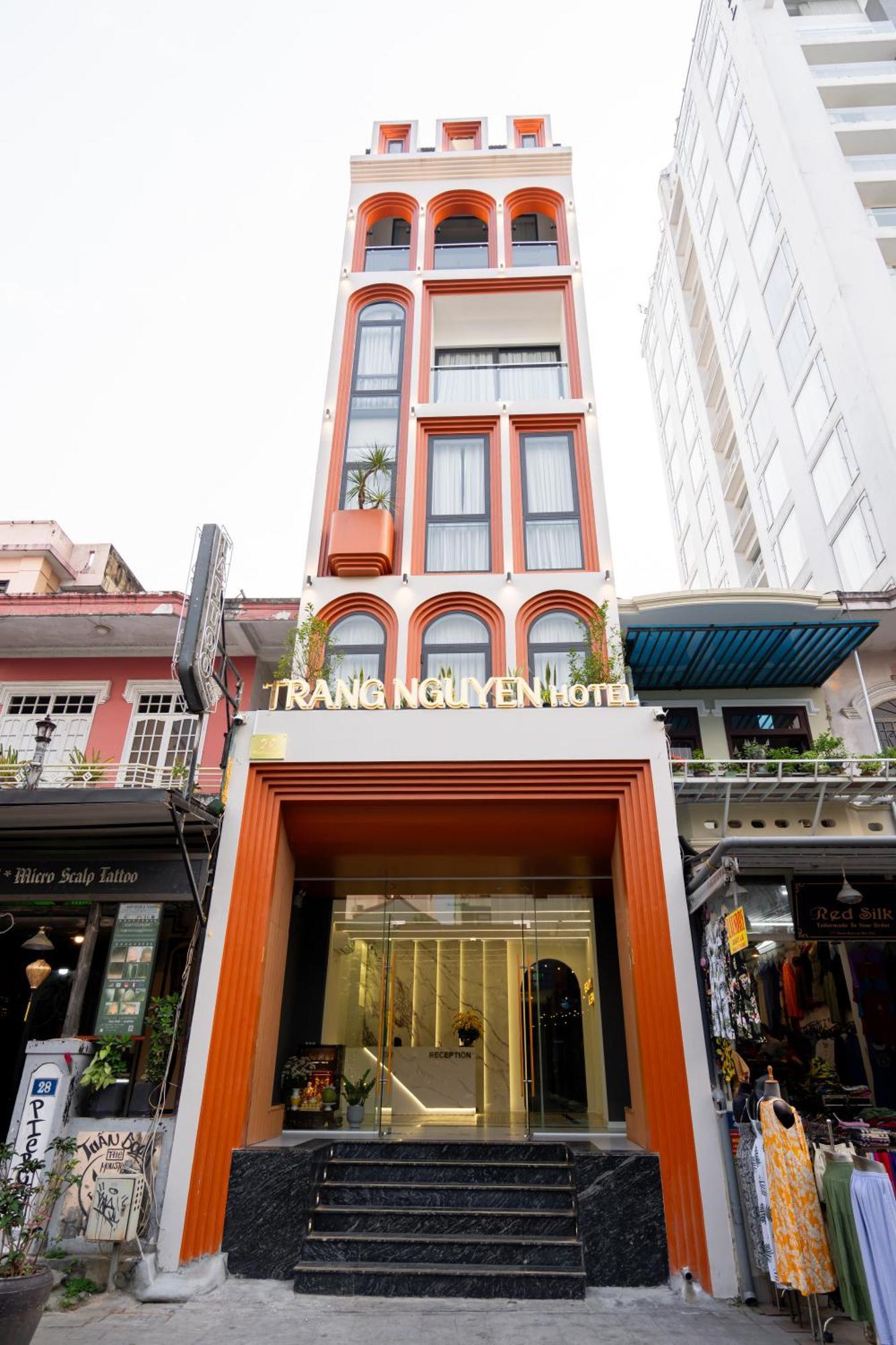 Trang Nguyen Hue Hotel エクステリア 写真