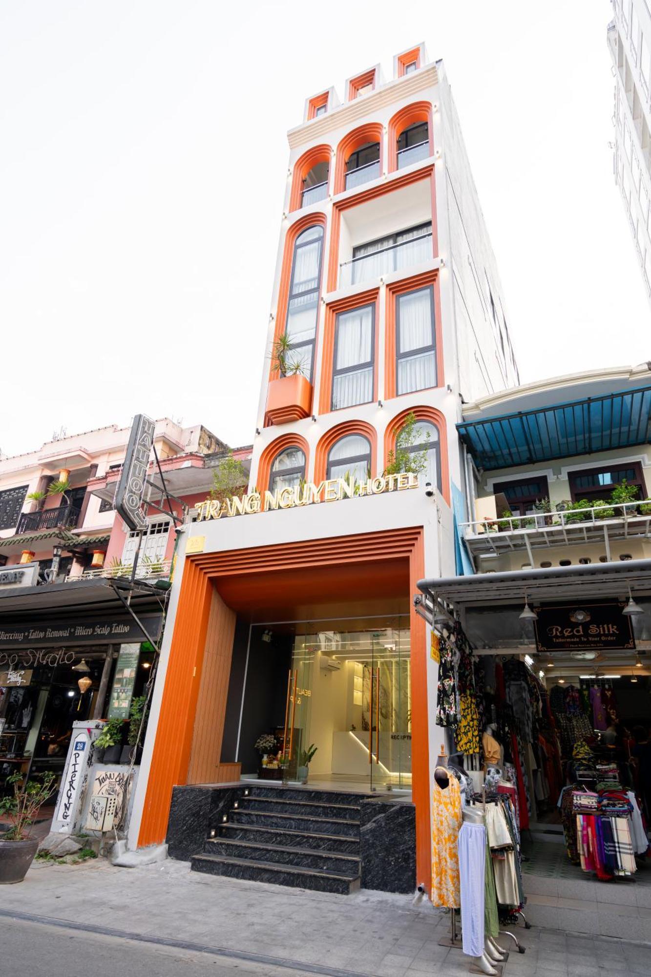 Trang Nguyen Hue Hotel エクステリア 写真