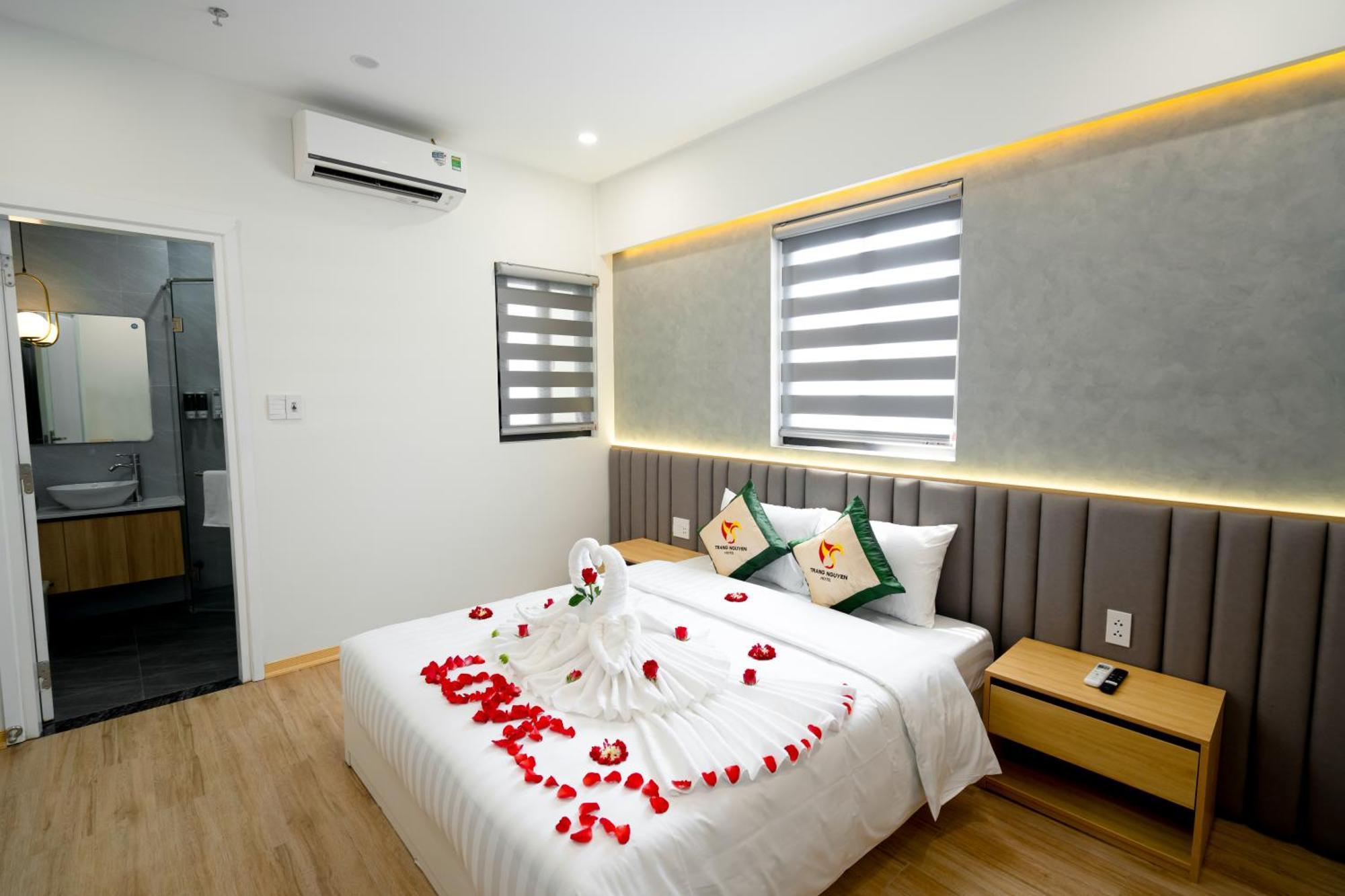 Trang Nguyen Hue Hotel エクステリア 写真