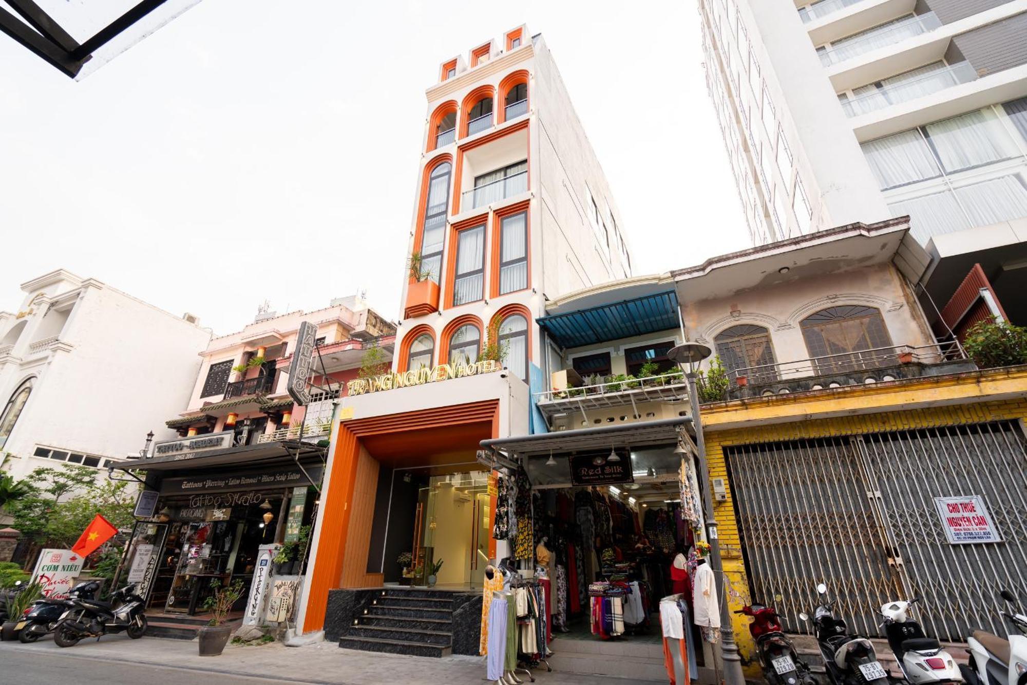 Trang Nguyen Hue Hotel エクステリア 写真